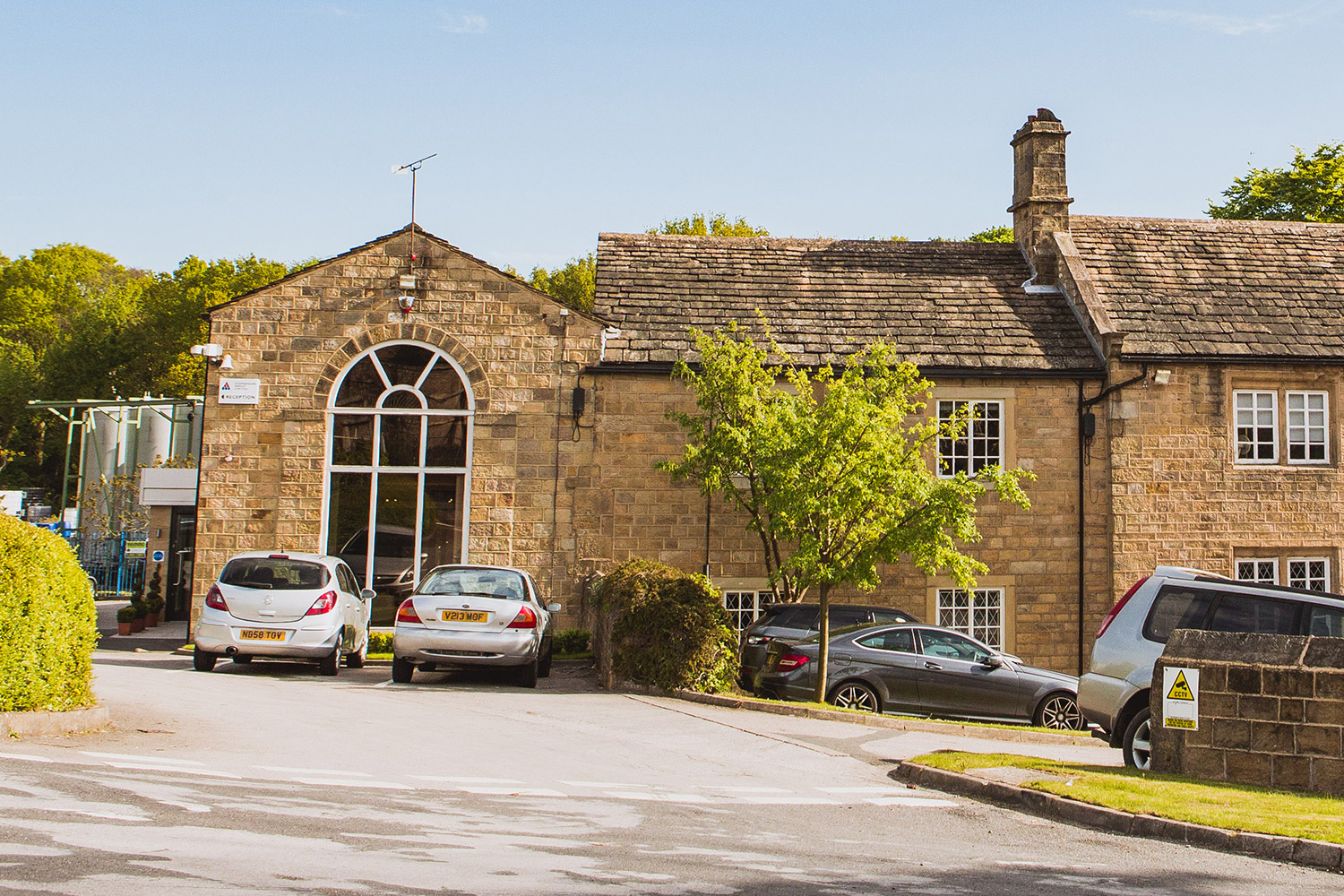 brookfoot-house.jpg brookfoot-house.jpg